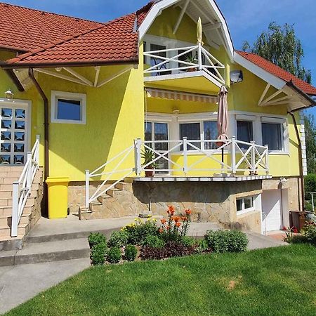 Apartment In Fonyod/Balaton 18580 Exterior foto